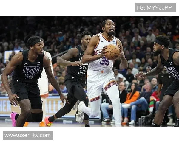 太阳逆转篮网第三节大爆发布克单节狂砍12分助力球队反超17分